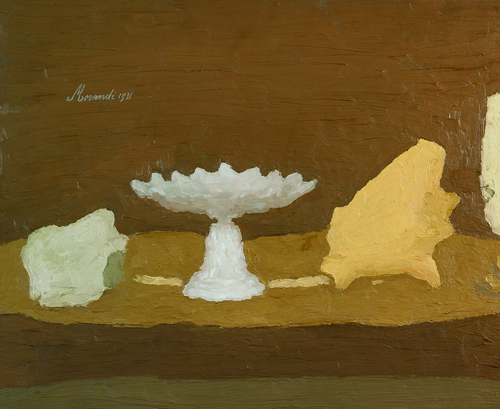 (Right) Giorgio Morandi, Natura morta (Still Life), 1960 (Vitali 1172). Oil on canvas, 25 x 35 cm. Private collection. © 2015 Artists Rights Society (ARS), New York / SIAE, Rome. (Left) Giorgio Morandi, Natura morta (Still Life), 1931 (Vitali 164). Oil on canvas, 54 x 64 cm, 21 3/16 x 25 3/16 in. Private collection. © 2015 Artists Rights Society (ARS), New York / SIAE, Rome.