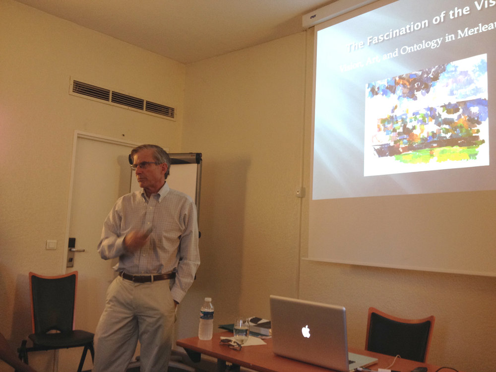 Bro Adams lecturing at Aix-en-Provence. Photo by Simonetta Moro.
