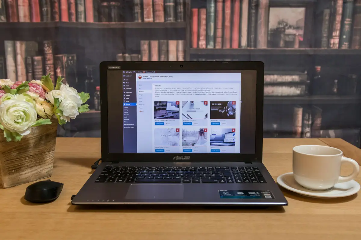  Laptop showing SEO and content strategy dashboard