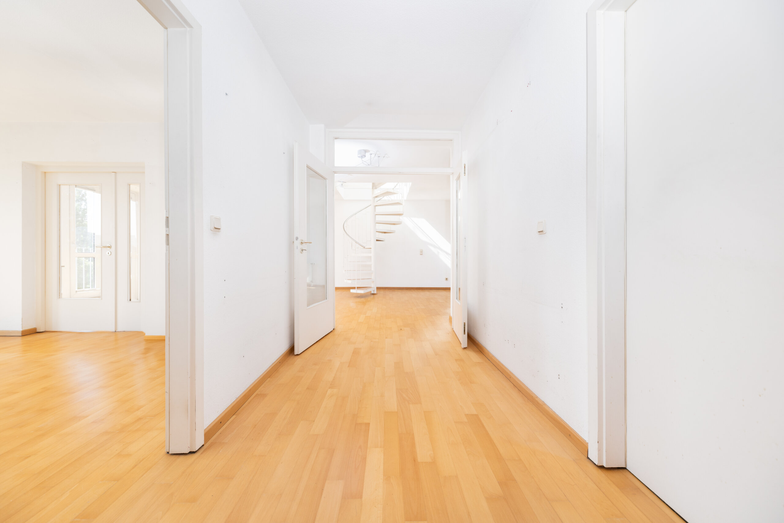 Ein Zuhause voller Licht und Eleganz - Lassen Sie sich von dieser Maisonette verzaubern!