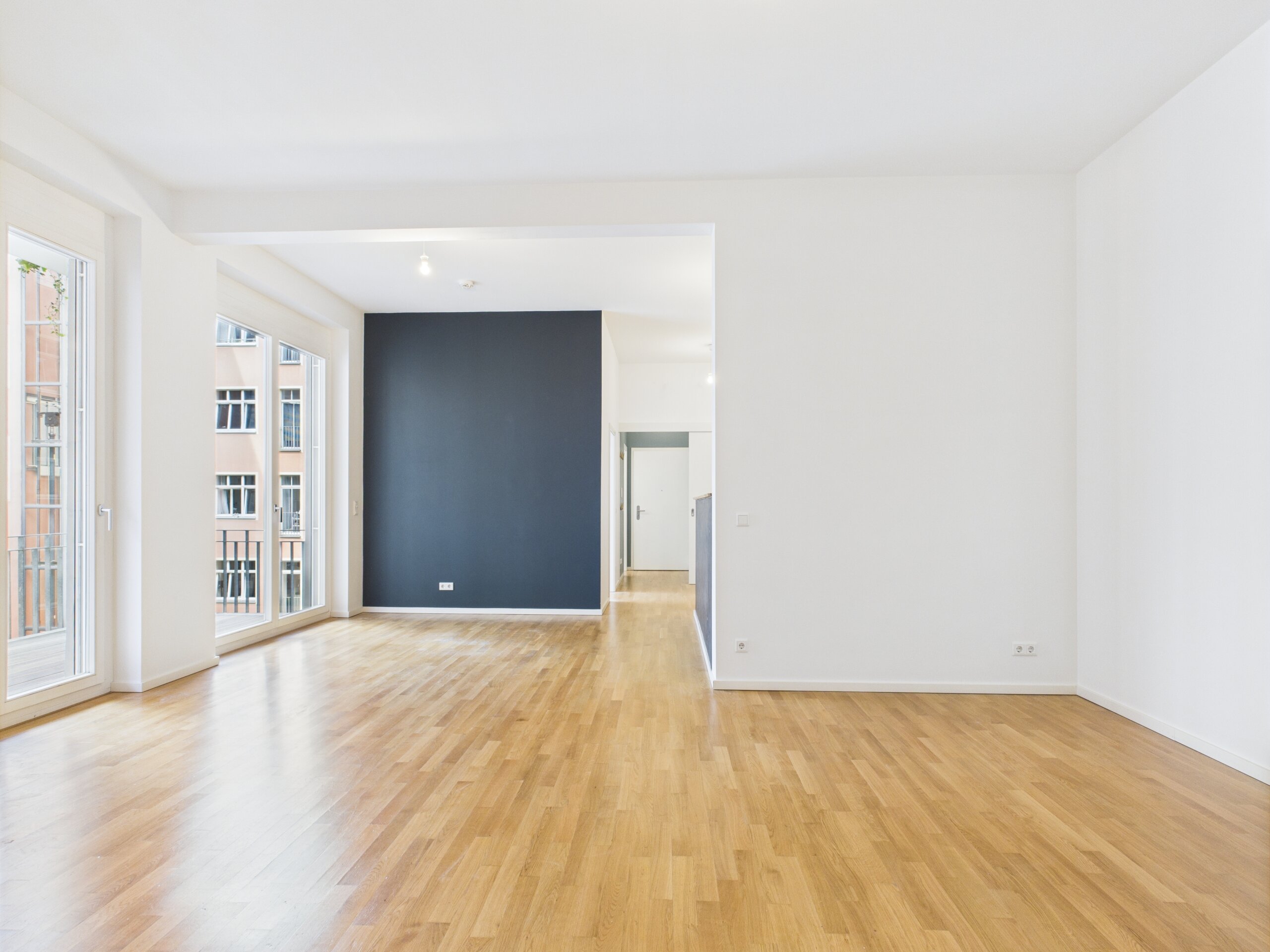 Attraktiver Neubau - Trendig wohnen im Simon-Dach-Kiez