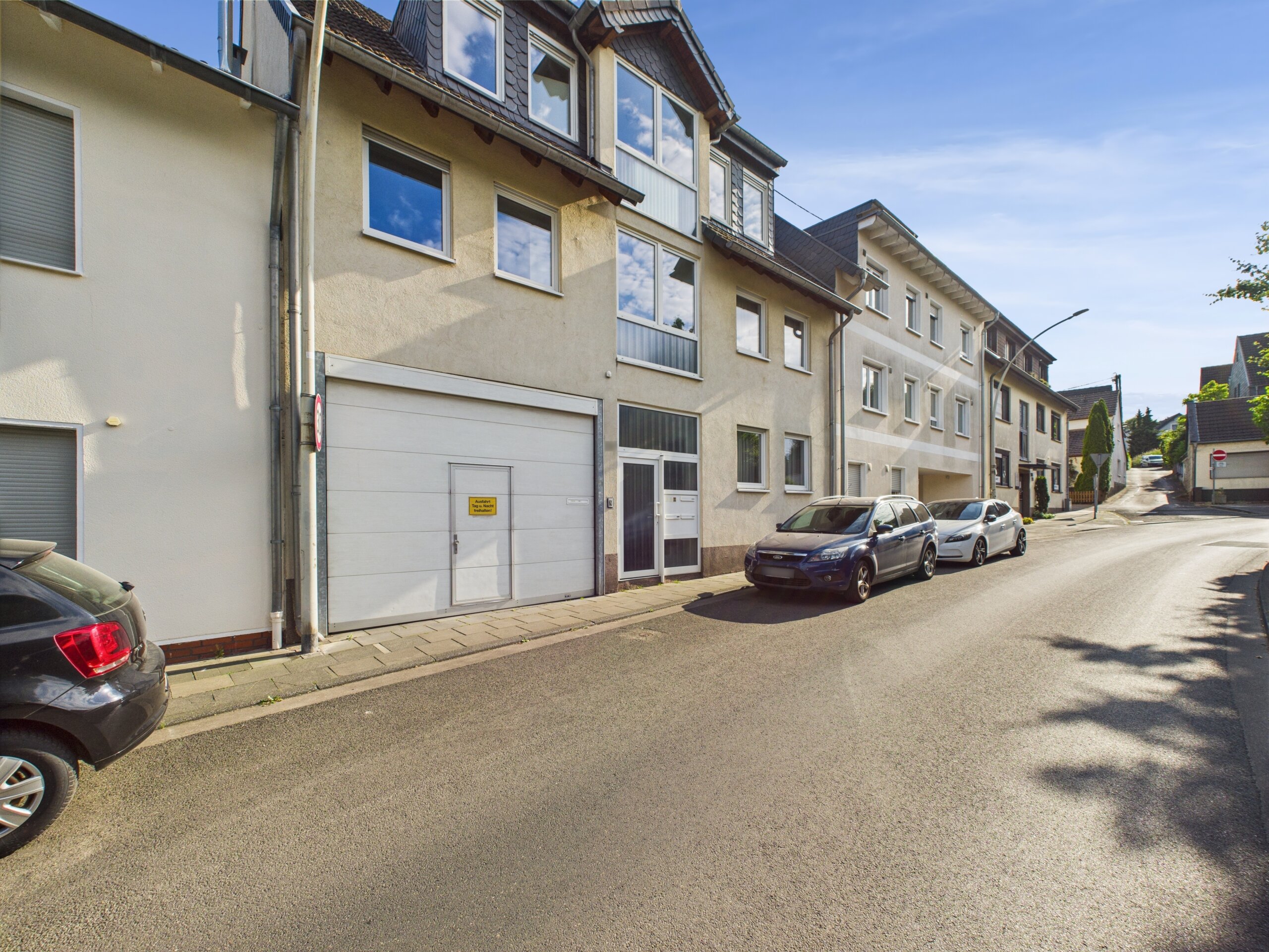 Paradies für Handwerker und Familien - Ehemaliger Bauernhof mit Halle, Werkstatt und Garten