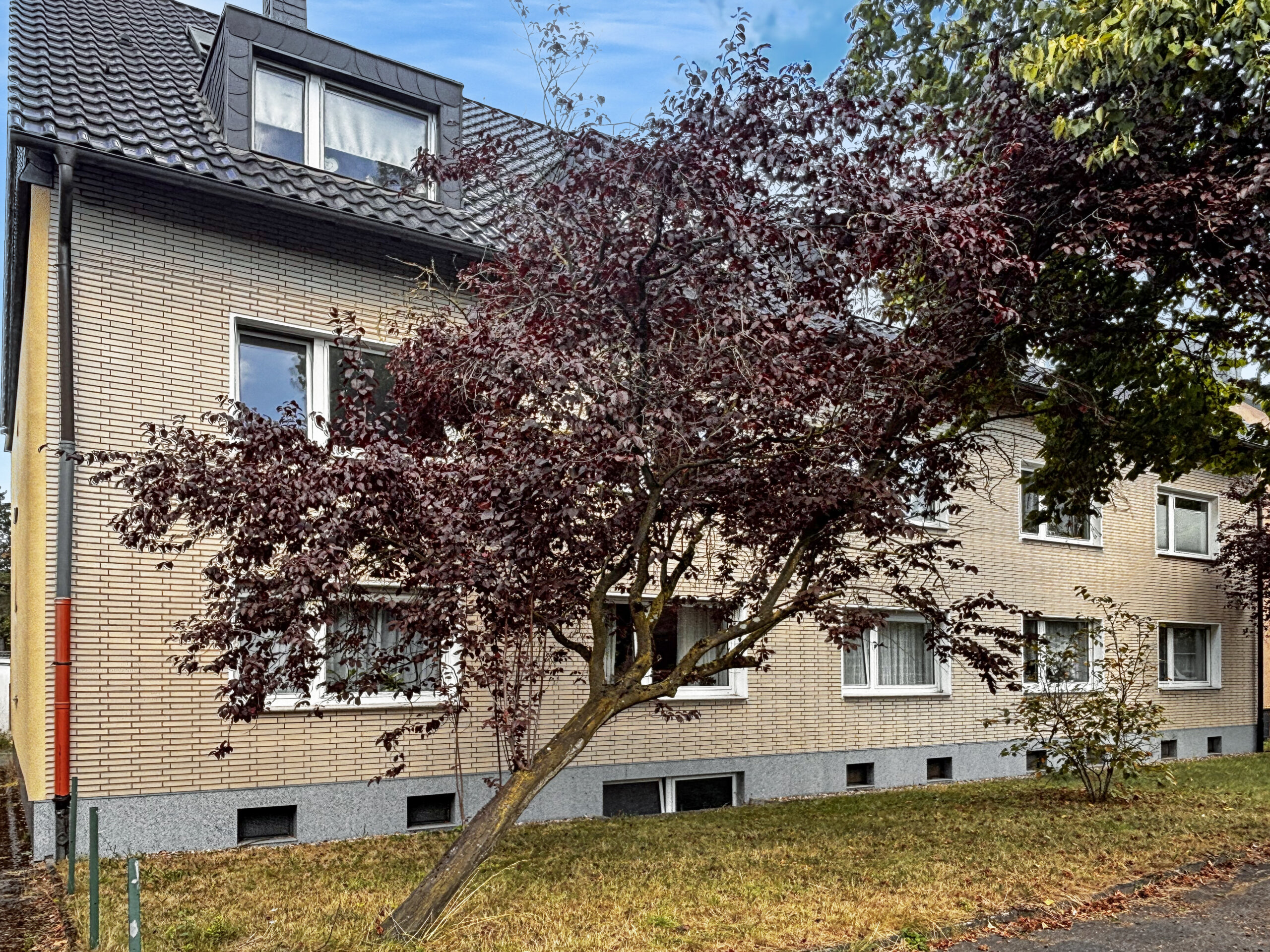 Investoren aufgepasst - lukratives Mehrfamilienhaus mit 9 Wohneinheiten