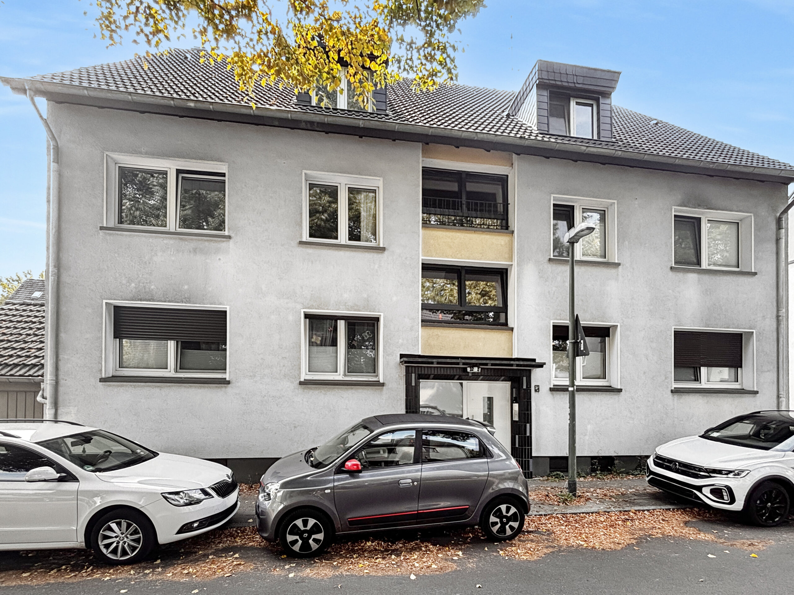 Attraktives Mehrfamilienhaus mit 6 Wohneinheiten in zentraler Lage
