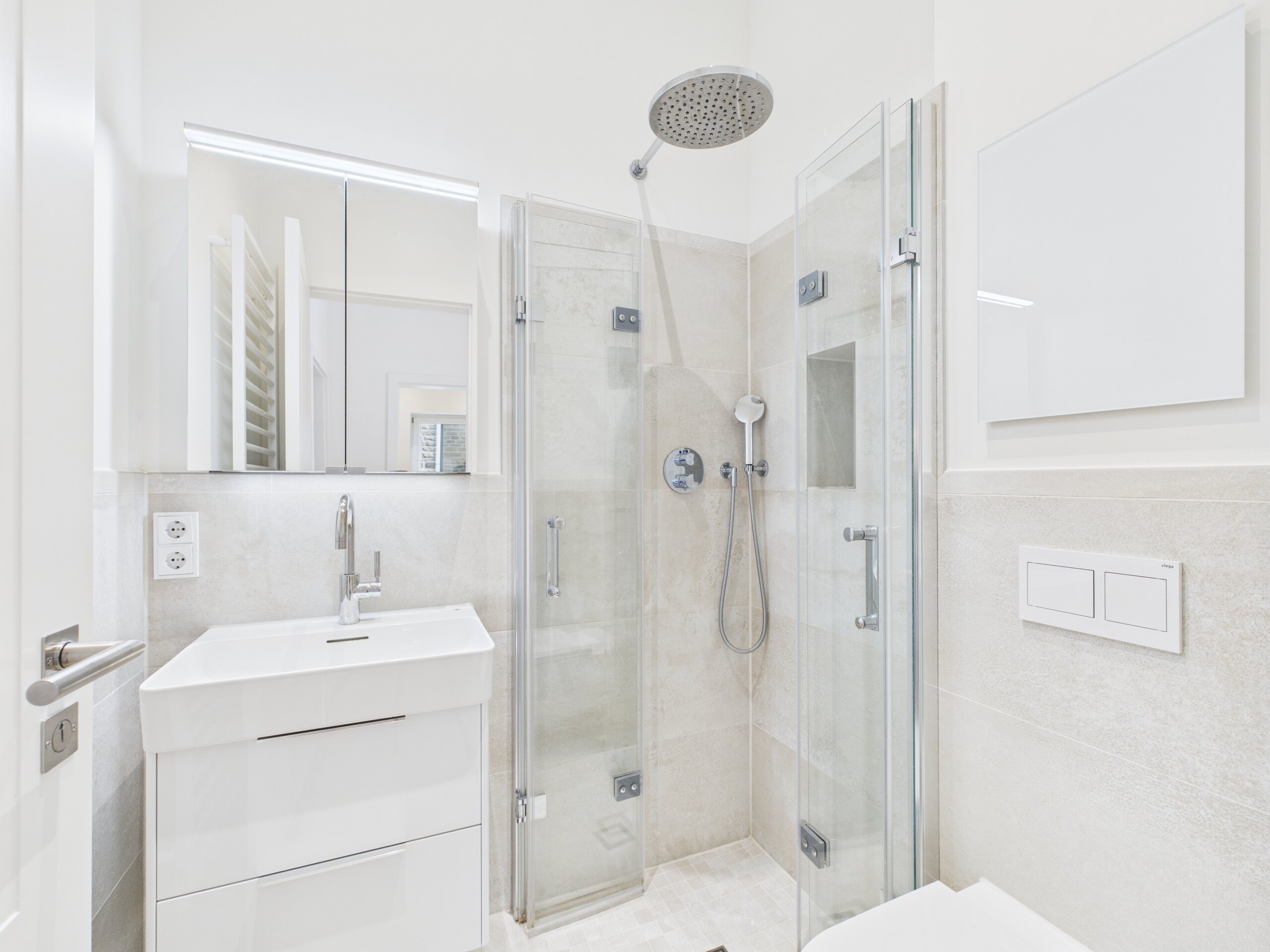 Dusche im Hauptbad