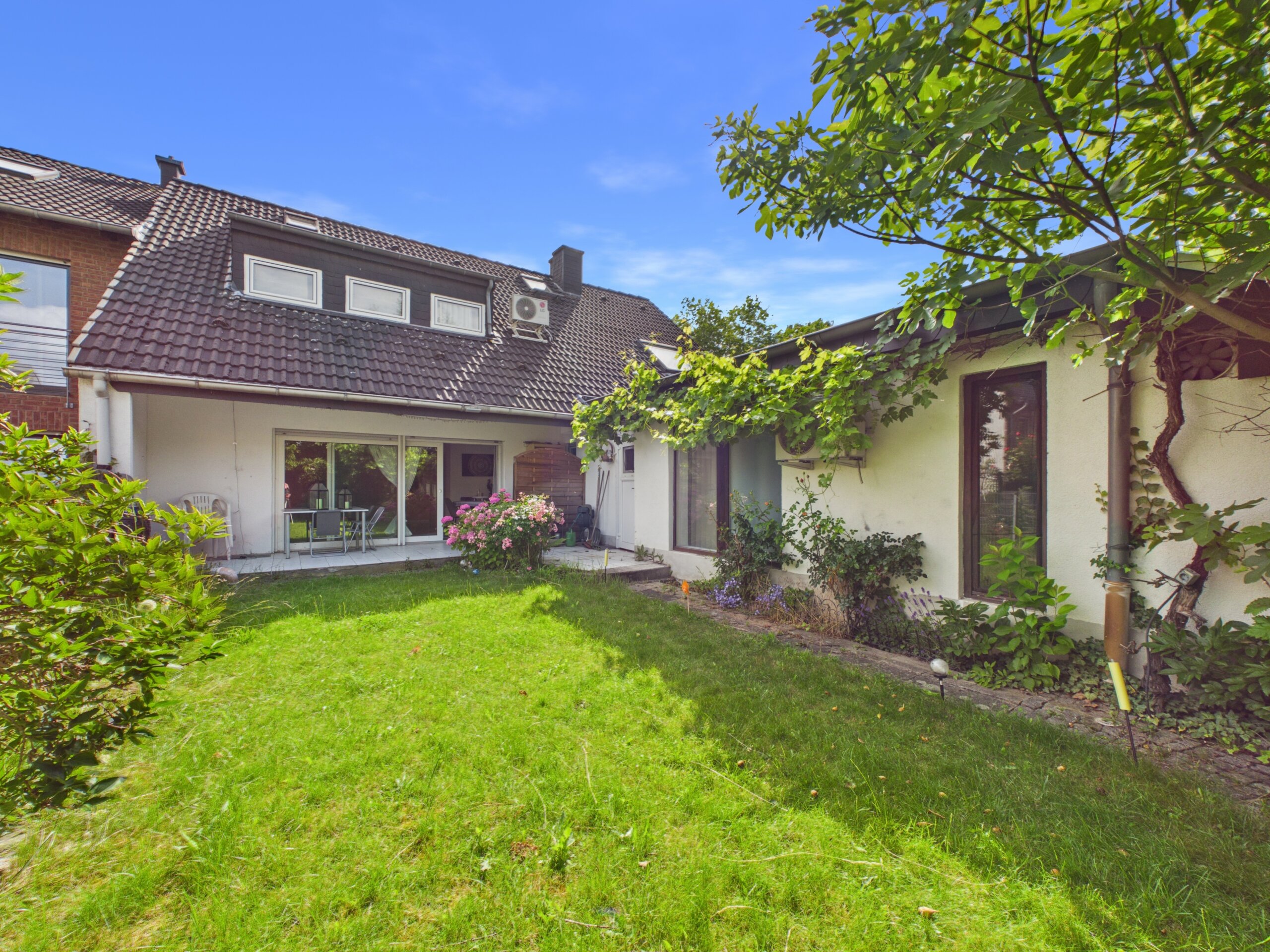 Ein Haus voller Möglichkeiten - Großzügig, wandelbar und bereit für Ihre Zukunft!
