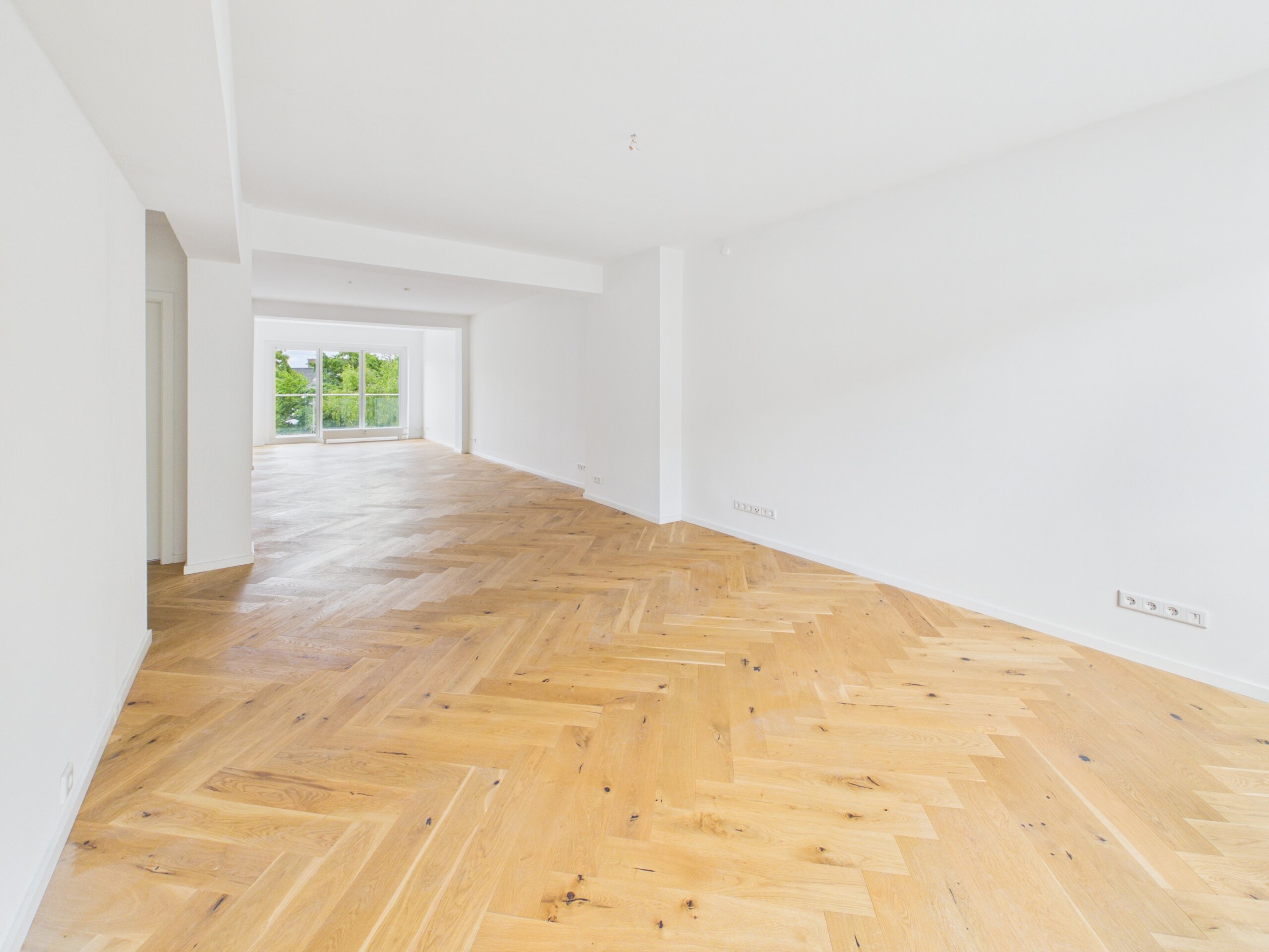 Sanierte 3-Zi.-Wohnung mit Balkon, En-Suite-Bad und Garage in Düsseldorf-Düsseltal - Provisionsfrei!