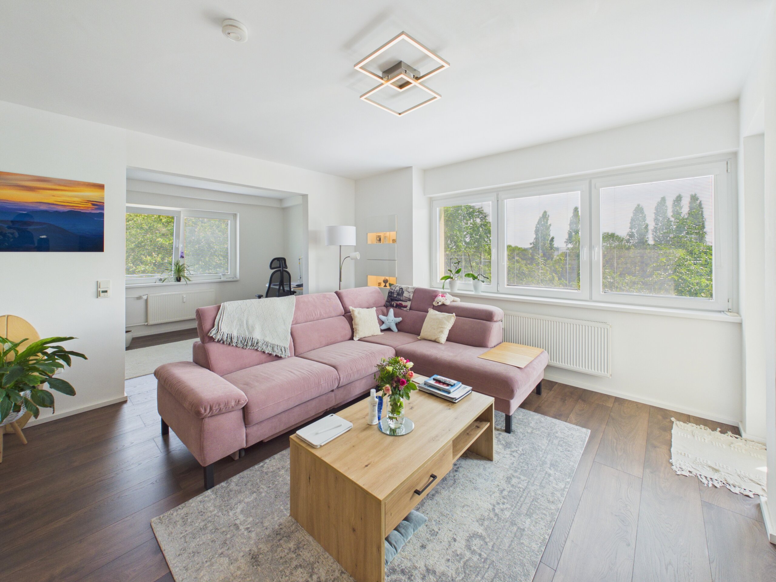 Sanierte 2,5-Zimmer-Wohnung mit Südbalkon und Aufzug