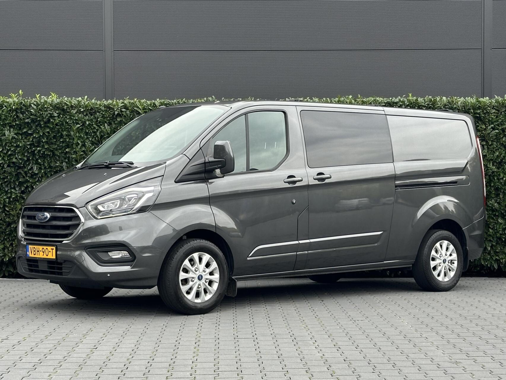 Ford Transit Custom 300 2.0 TDCI L2H1 Ambiente DC