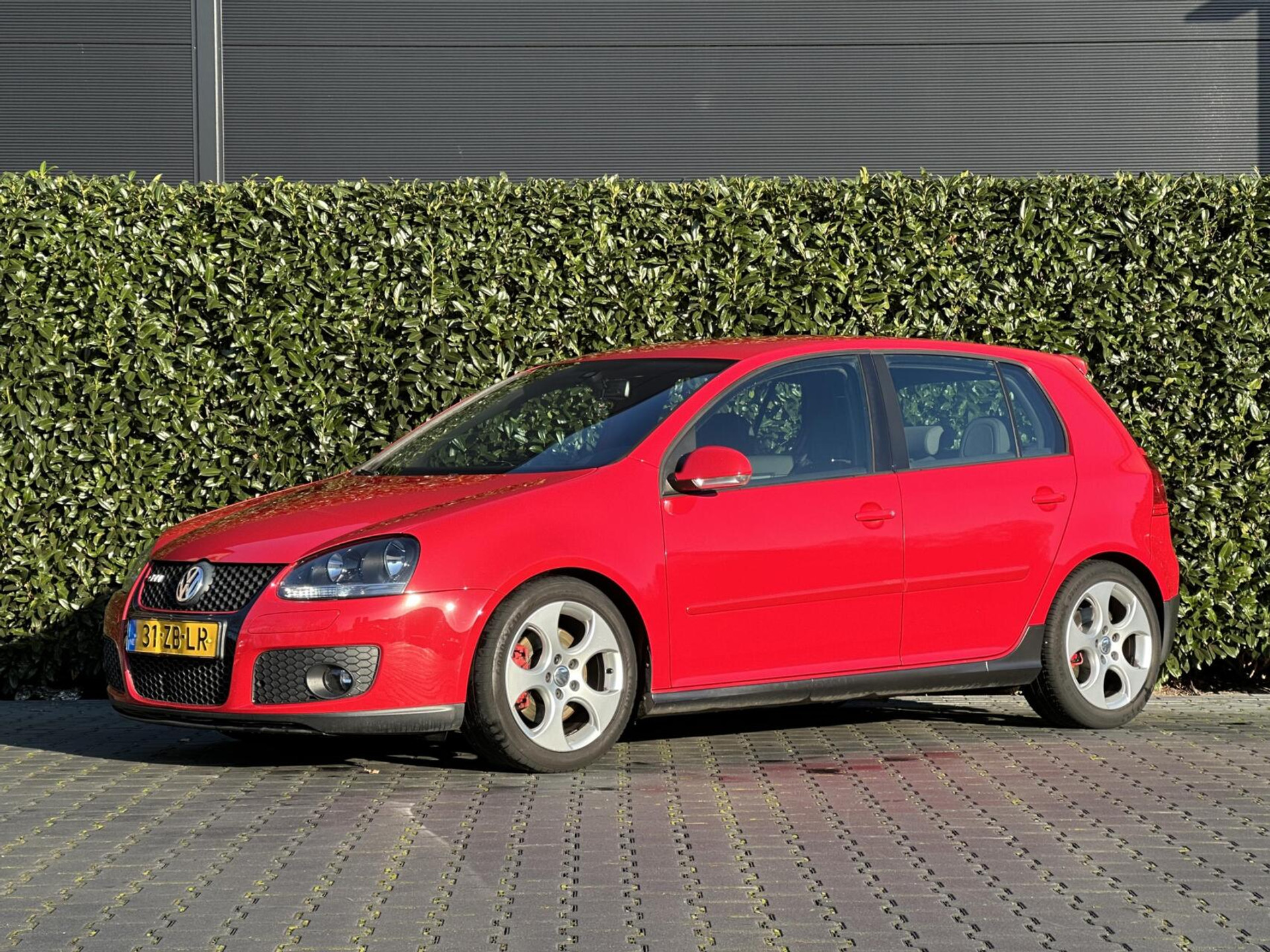 Volkswagen Golf 2.0 TFSI GTI