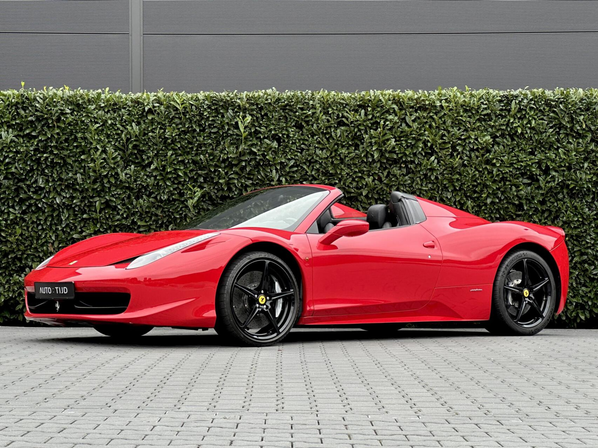 Ferrari 458 4.5 V8 Spider HELE