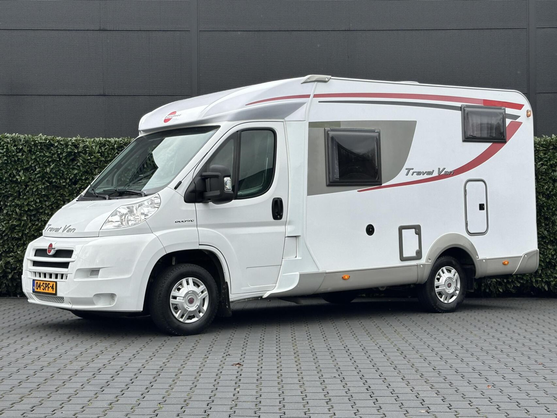 Buerstner TravelVan BUT570