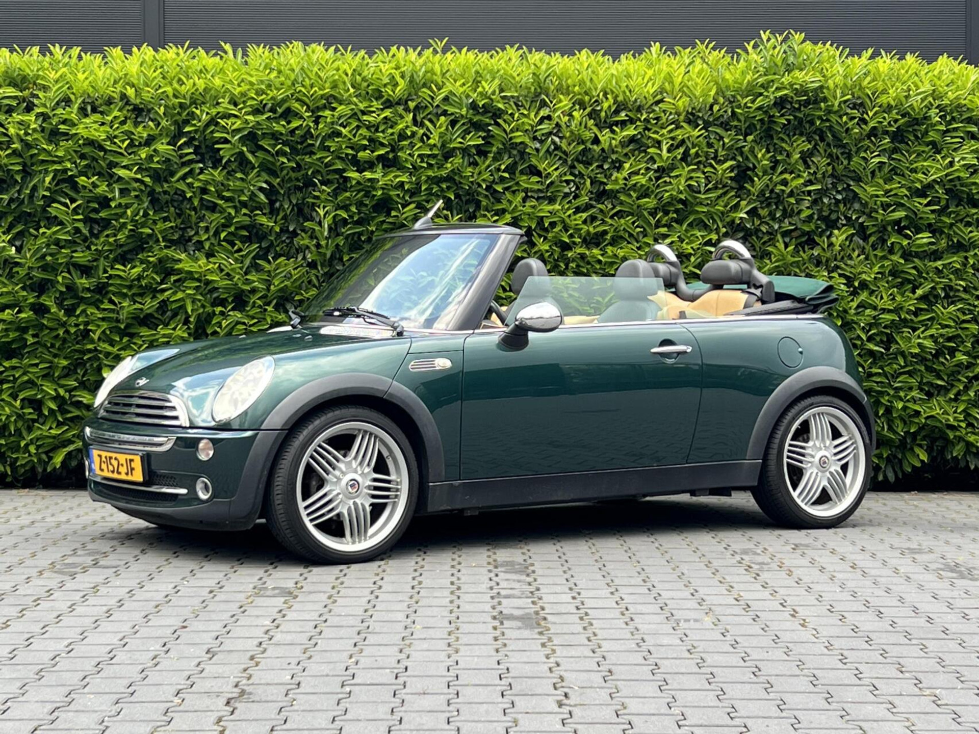Mini Cabrio 1.6 Cooper