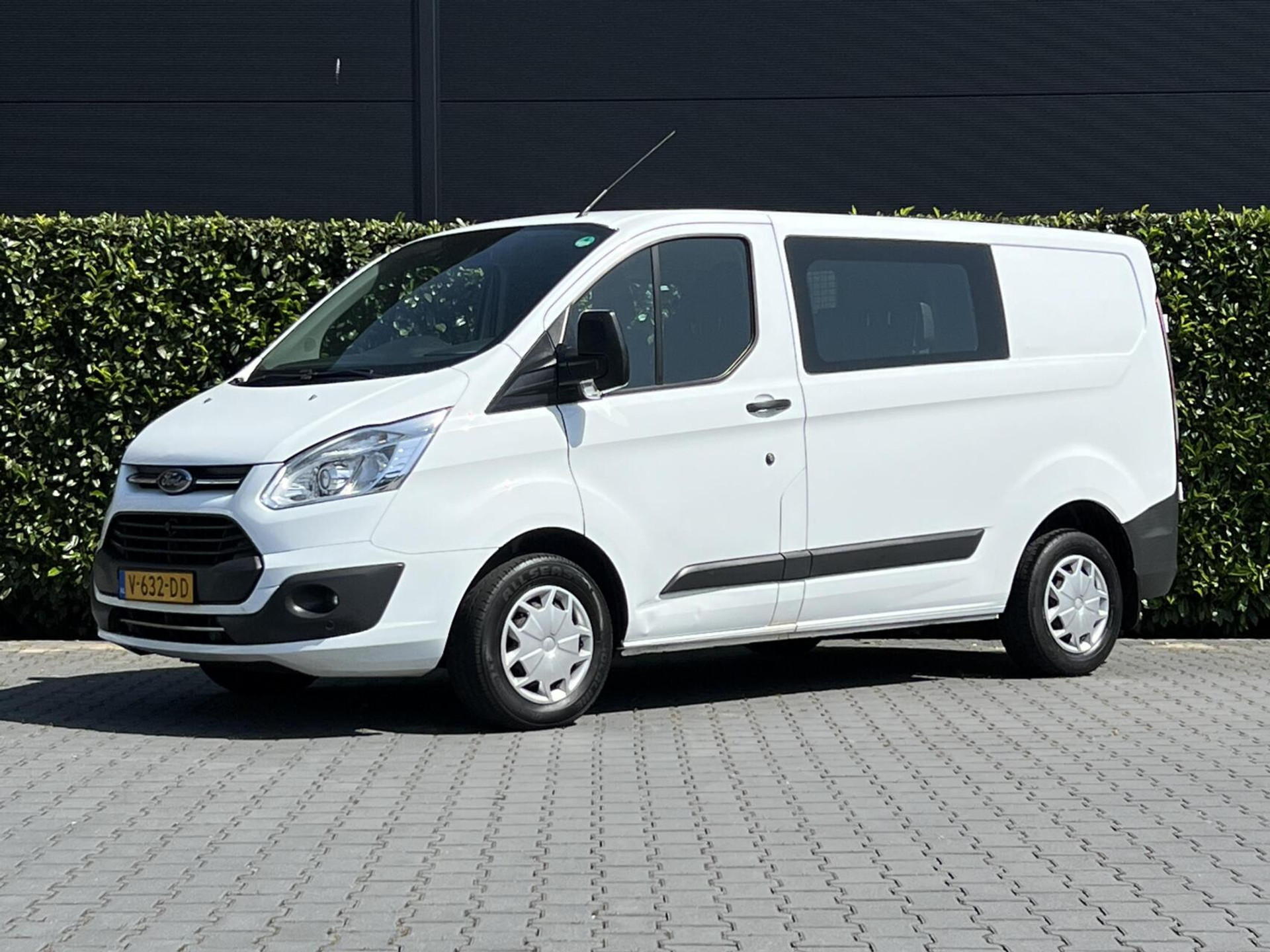 Ford Transit Custom 290 2.0 TDCI L1H1 Ambiente DC
