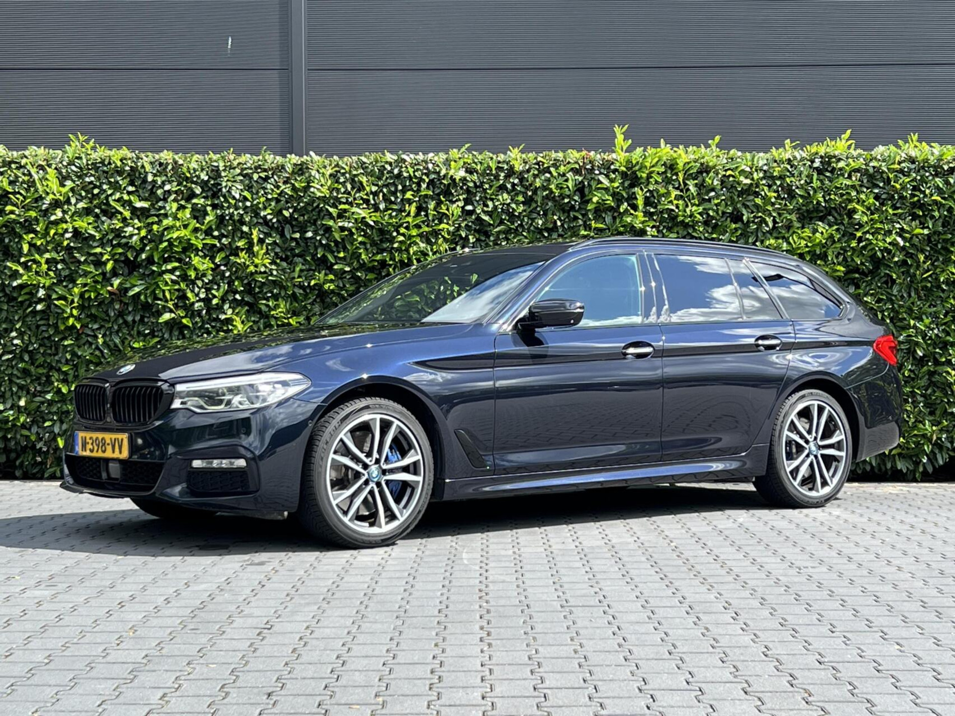 BMW 5-serie Touring 540i xDrive High Executive