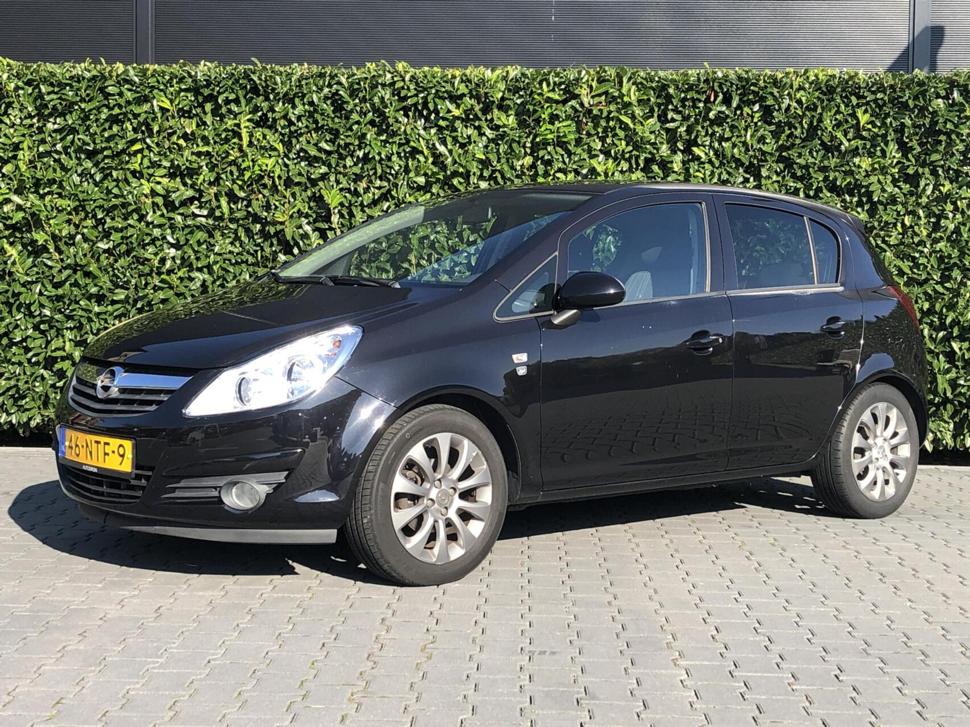 Opel Corsa 1.4-16V