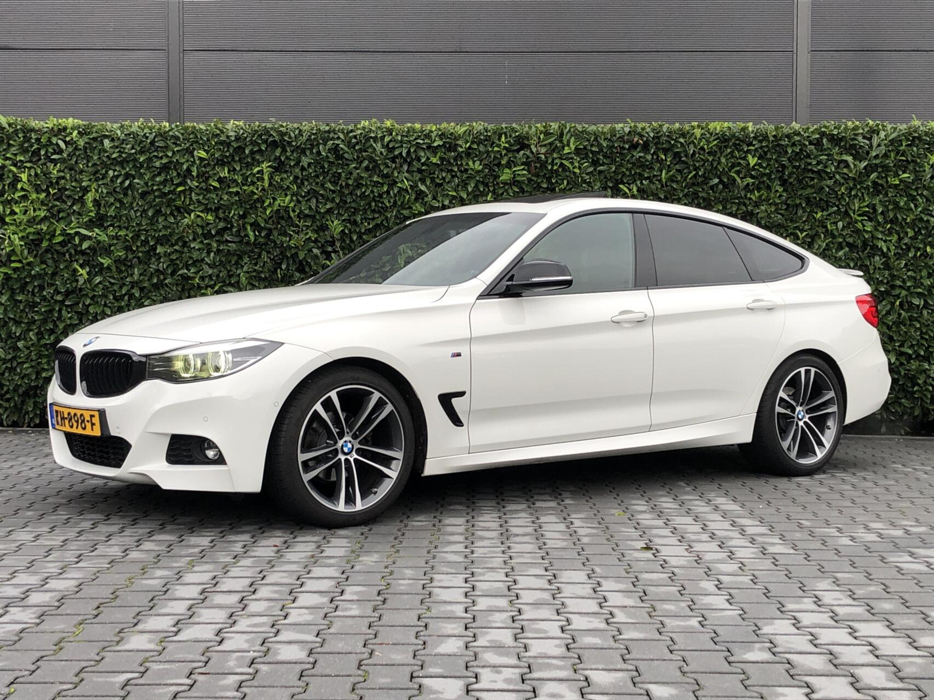 BMW 3-serie Gran Turismo 320i Centennial High Executive