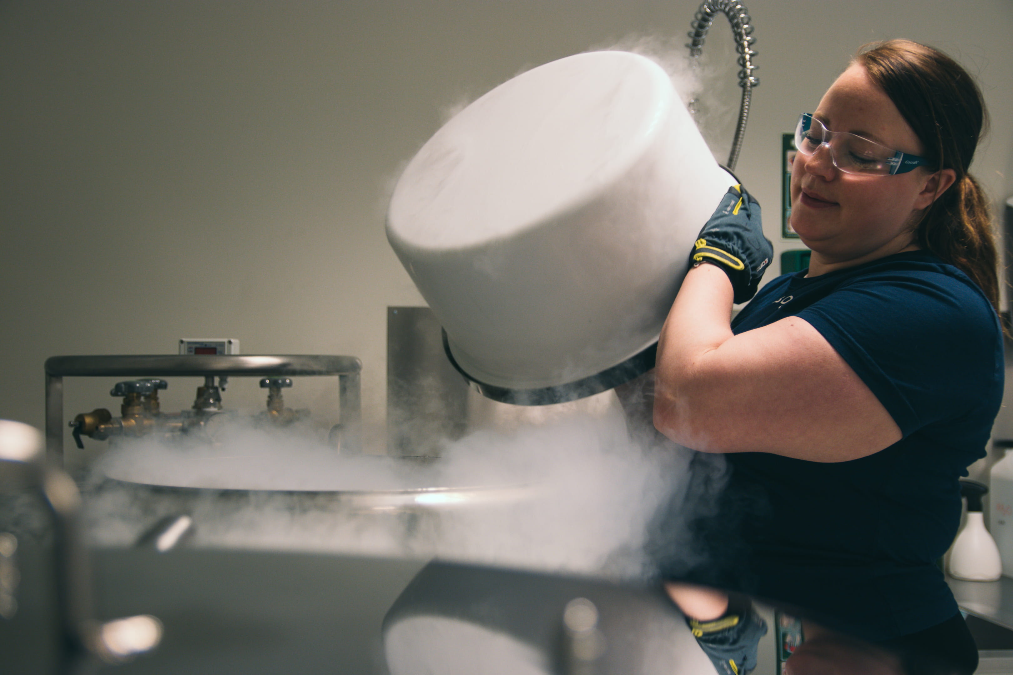 Christine Kvammen inne på Laboras cryolab. Foto: Labora