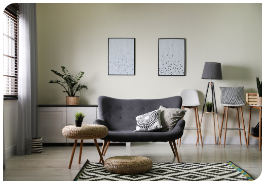 Fra venstre Trine Sten Larsen og i midten Knut Jørgen Larsen er blitt kompanjonger med Frithjof Riis i Andr. L. Riis AS. 