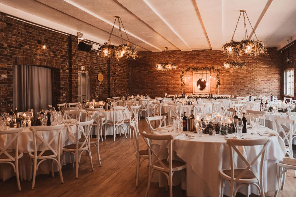 Ideas for Choosing Your Table Settings and Decor