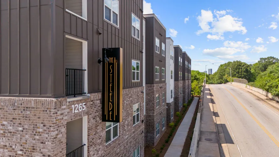 the steede exterior sign