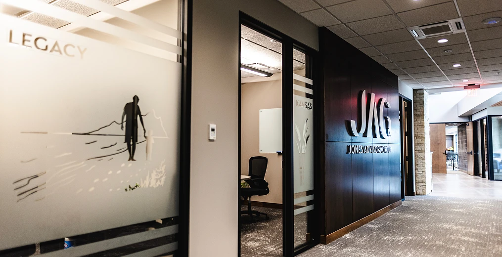 Financial Advisor's office in Jones Advisory Group's office in Topeka, KS.