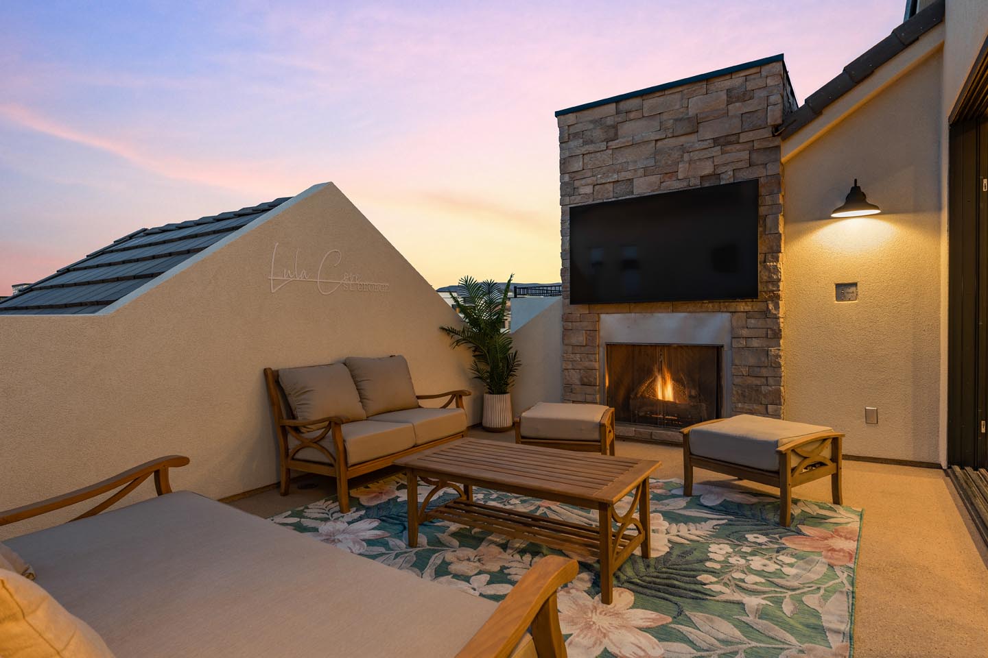 Lula Cove Gallery 24