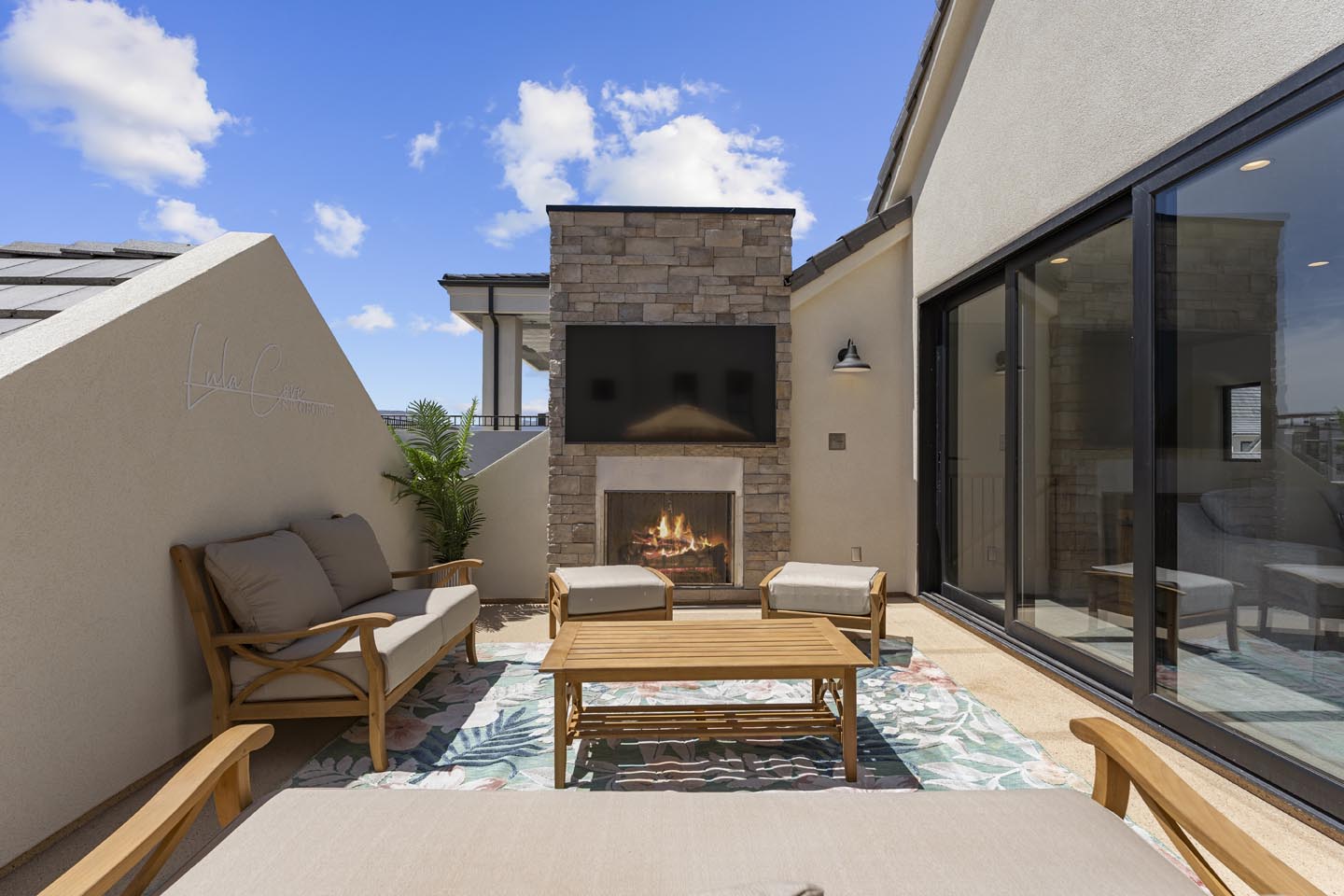 Lula Cove Gallery 18