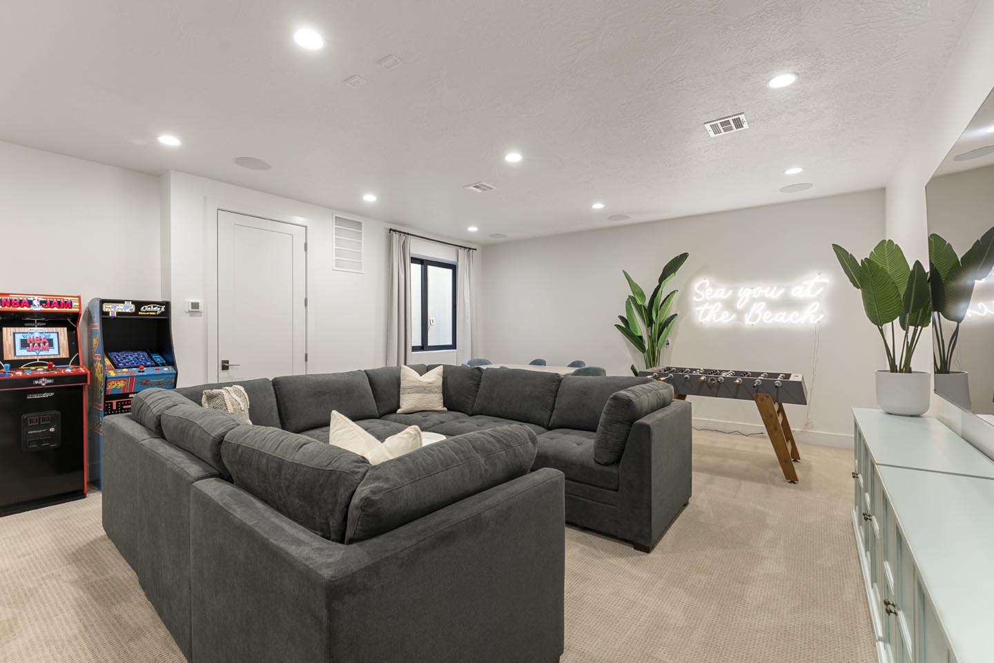 Lula Cove Gallery 10