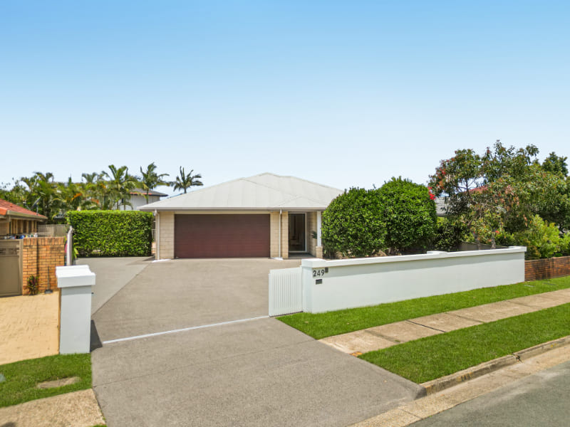249 Morala Avenue, Runaway Bay