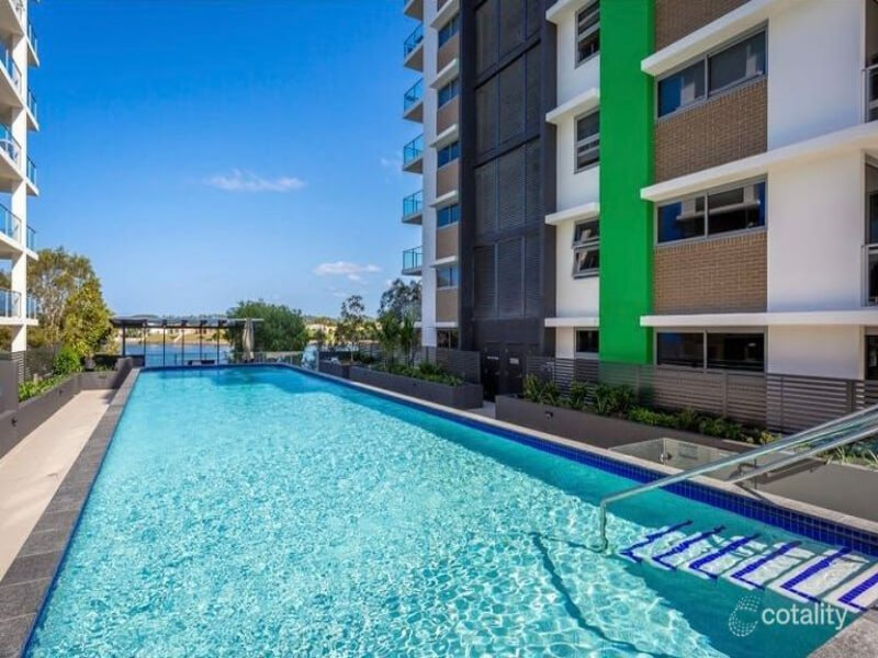 416 / 33 Lakefront Crescent, Varsity Lakes