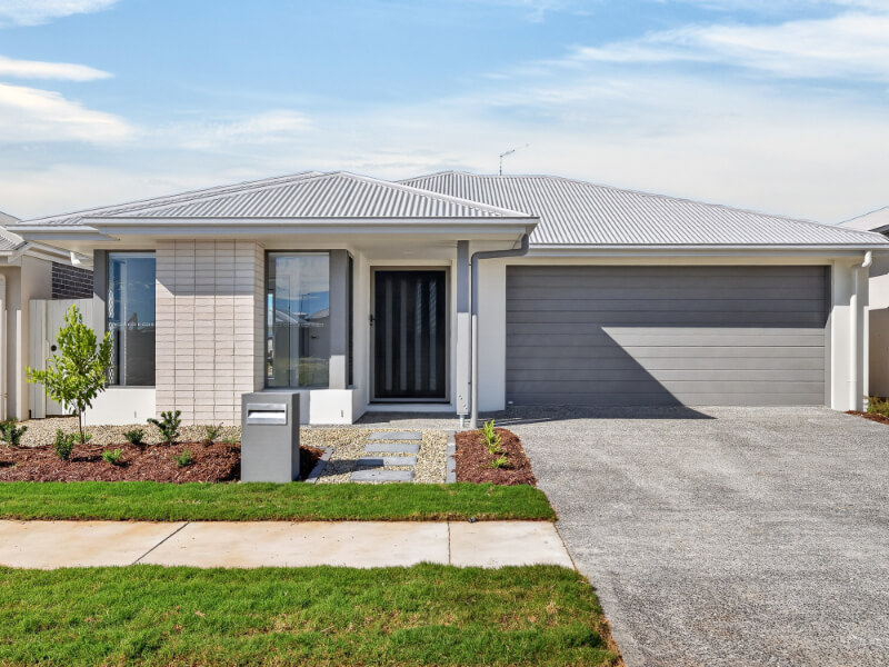 24 Valley Street, Banya