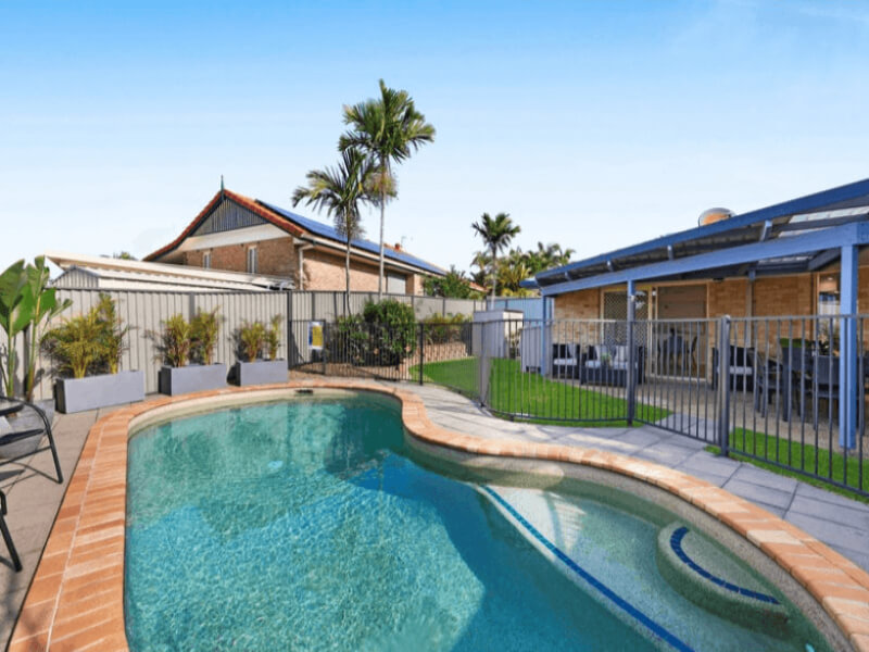 37 Cootharaba Drive, Helensvale