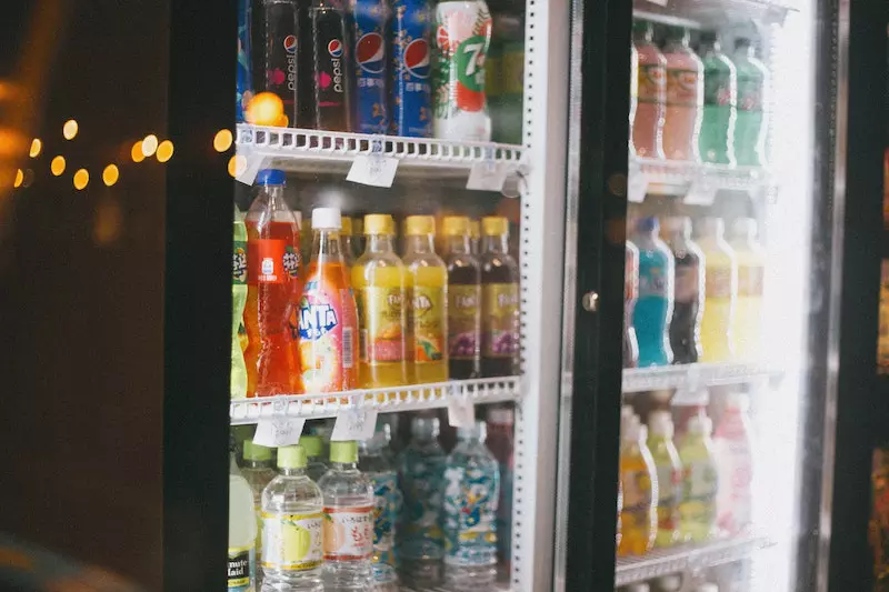 Coldings are placed on the fridge