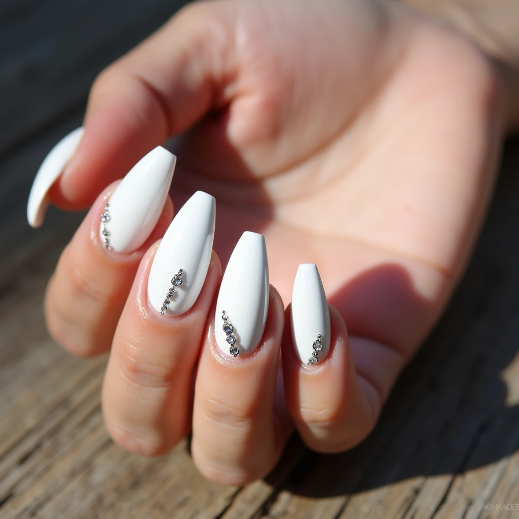 White Leaf Elegance
