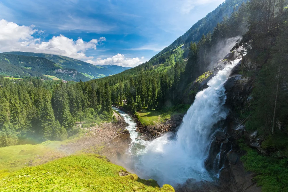 10 lieux insolites et mystérieux à voir dans les Alpes-Maritimes