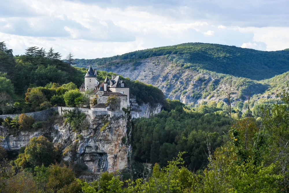 Top 10 des visites insolites en Dordogne : le meilleur à découvrir