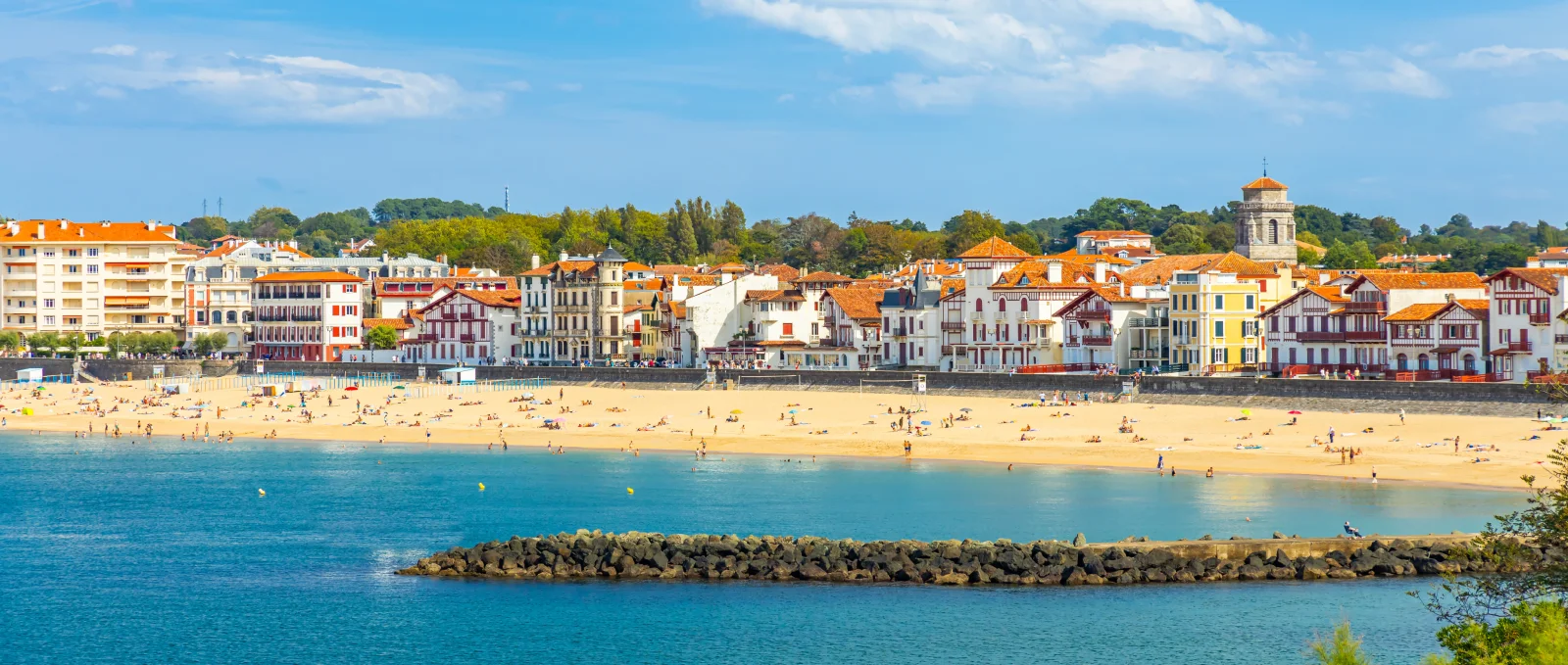 Top 8 des destinations pour un week-end bien-être thalasso en amoureux