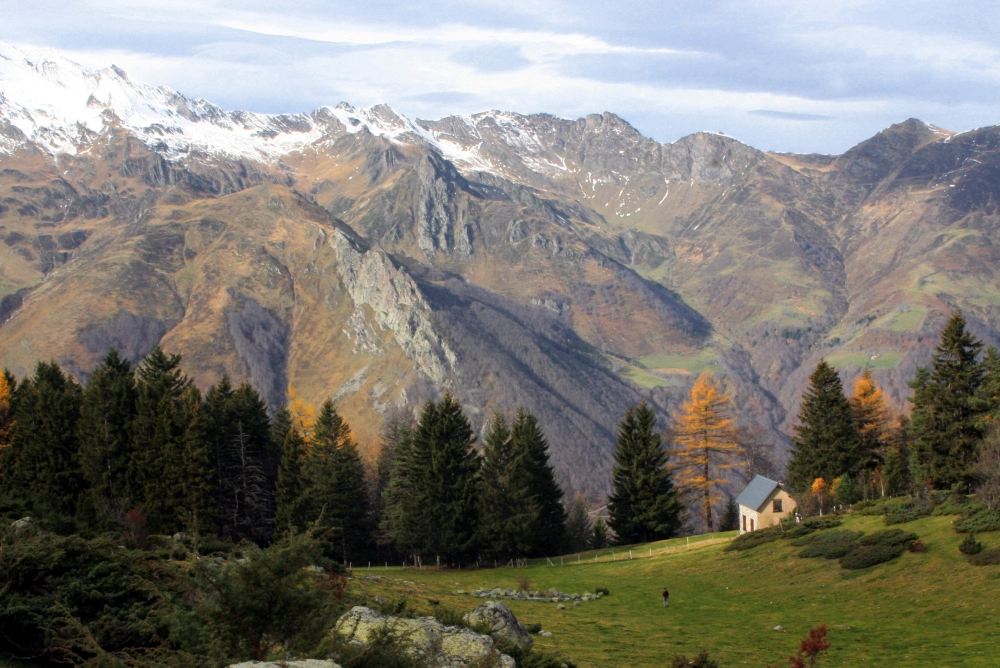 Top 7 des destinations où dormir en chalet dans les Pyrénées