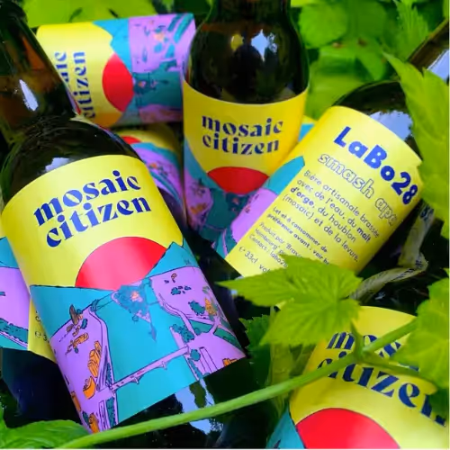 Labo28 Beer co. , photo des produits dans l'herbe