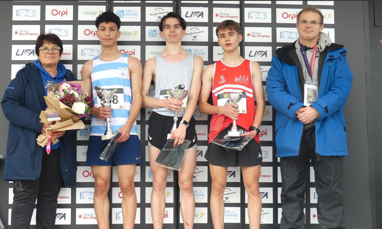 Les podiums du Cross National Val-de-Marne Île-de-France : un moment fort pour plus de 1 700 participants