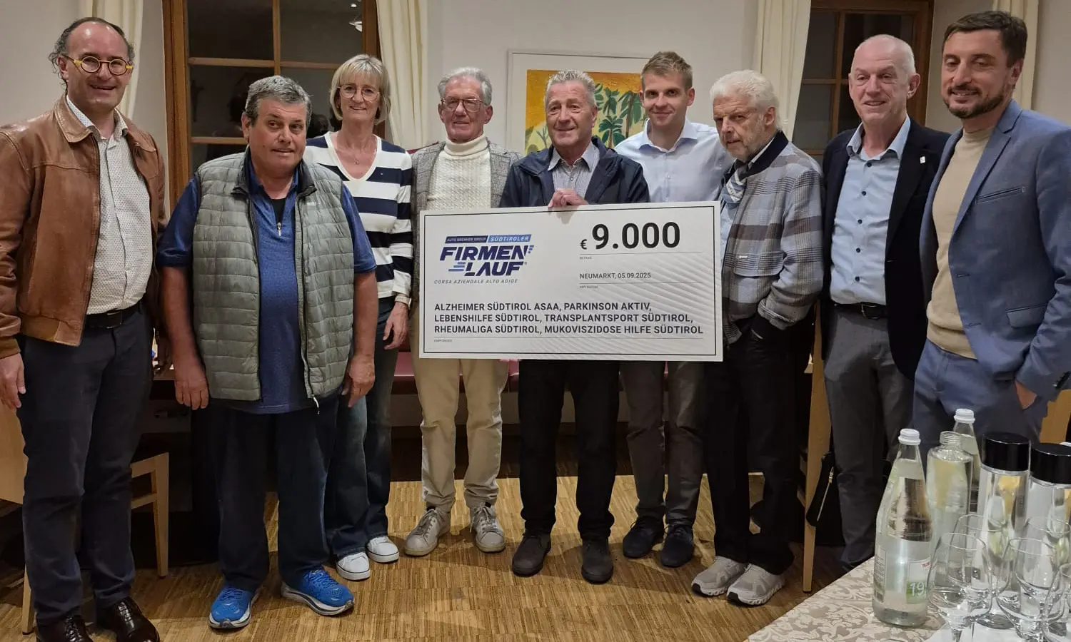 Firmenlauf  im September 2025. Scheckübergabe durch Alfred Monsorno (Firmenlauf) an insgesamt 6  Vereine (1.500.- Euro je Verein ) im Hotel Masatsch in Oberplanitzing.