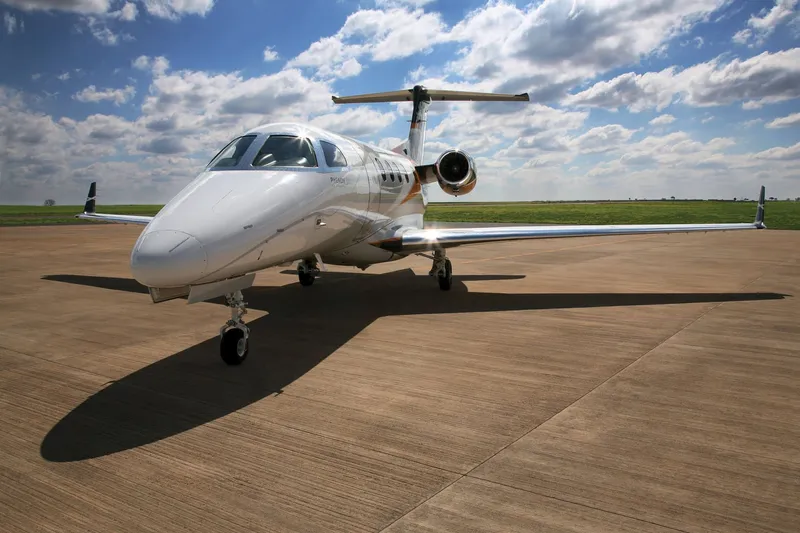 Egy Phenom 300 külső nézetből