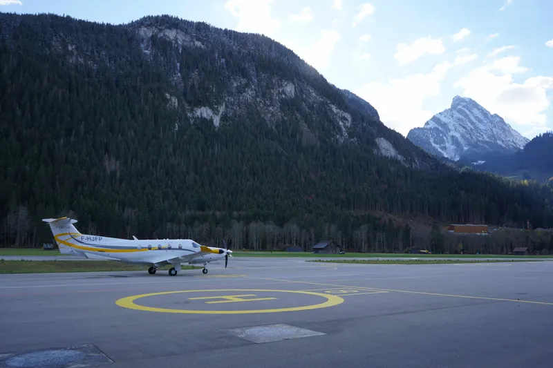 El Pilatus PC-12 en el aeropuerto de Gstaad