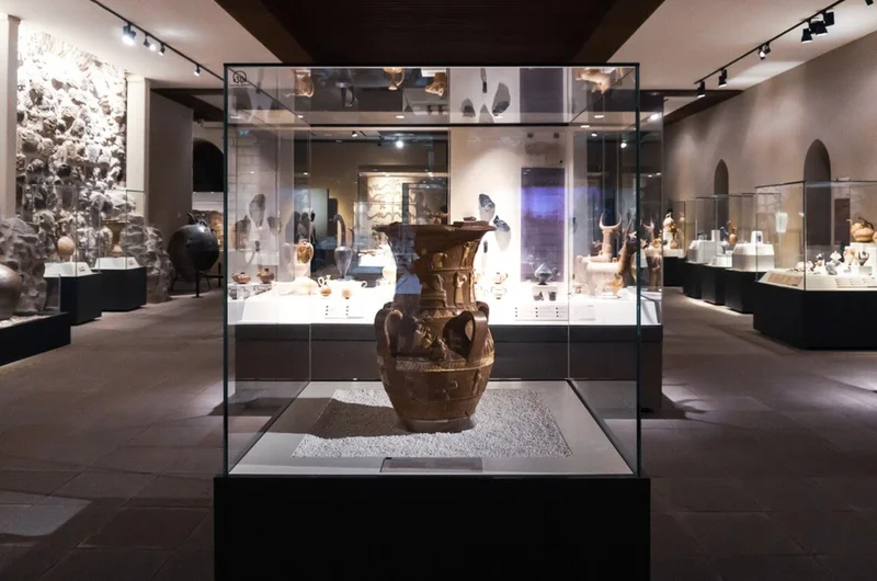 Különböző ókori tárgyak az Anatóliai Civilizációk Múzeumában, Ulus, Ankara