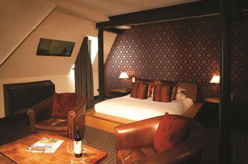 Signature lakosztály bőséges térrel és ülőbútorokkal