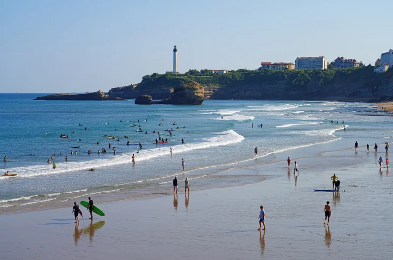 Szörfözés a biarritzi Grande Plage-ban magánoktatással
