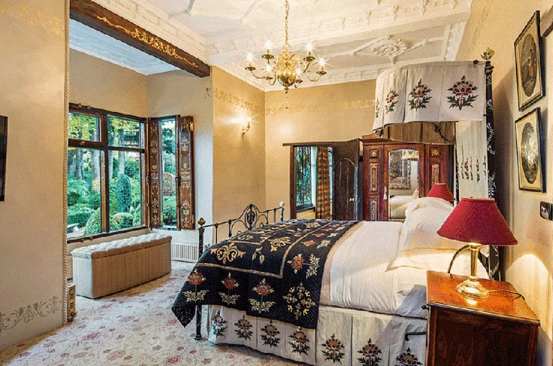 Thorngrove Manor Hotel