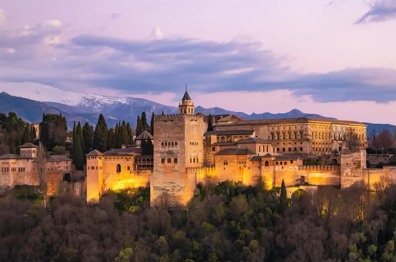 Látogatás az Alhambrában, az UNESCO Világörökség részén