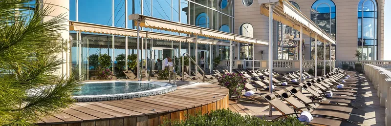 Thermes Marins Monte-Carlo, un établissement de l'Hôtel de Paris.